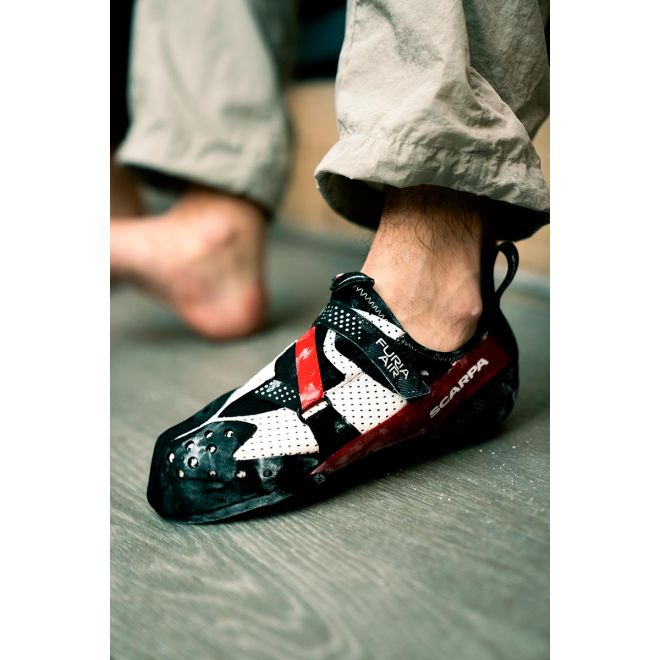 SCARPA Furia Air Ice/Röd klätterskor